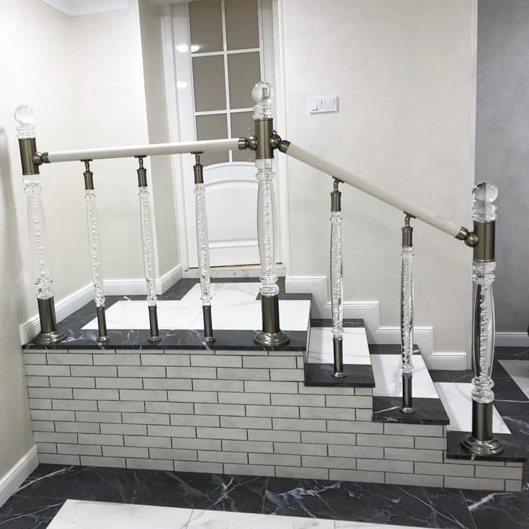 Balustrade din Plexiglas